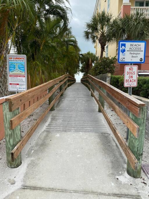 Luxurious Modern Townhouse Right Across Beach!! Table Tennis St. Pete Beach Exterior foto