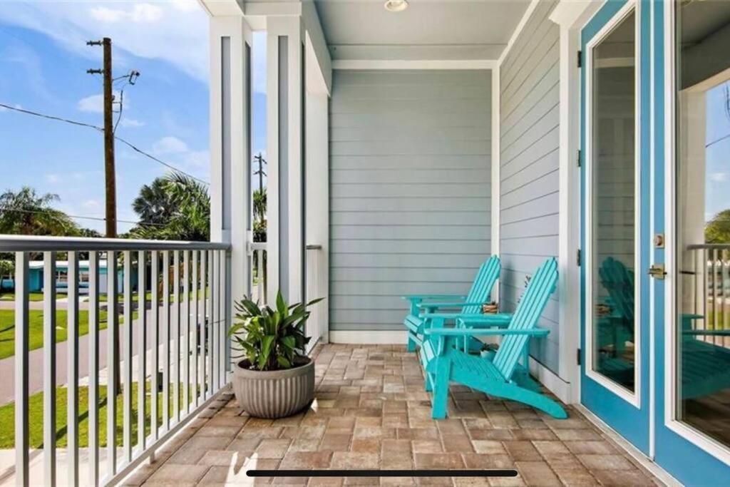Luxurious Modern Townhouse Right Across Beach!! Table Tennis St. Pete Beach Exterior foto